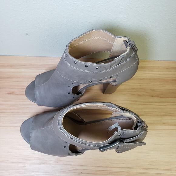 Report Women's Size 8.5 Open Toe Platform Stack Heels Taupe Studded‎ Bohemian - Picture 7 of 11